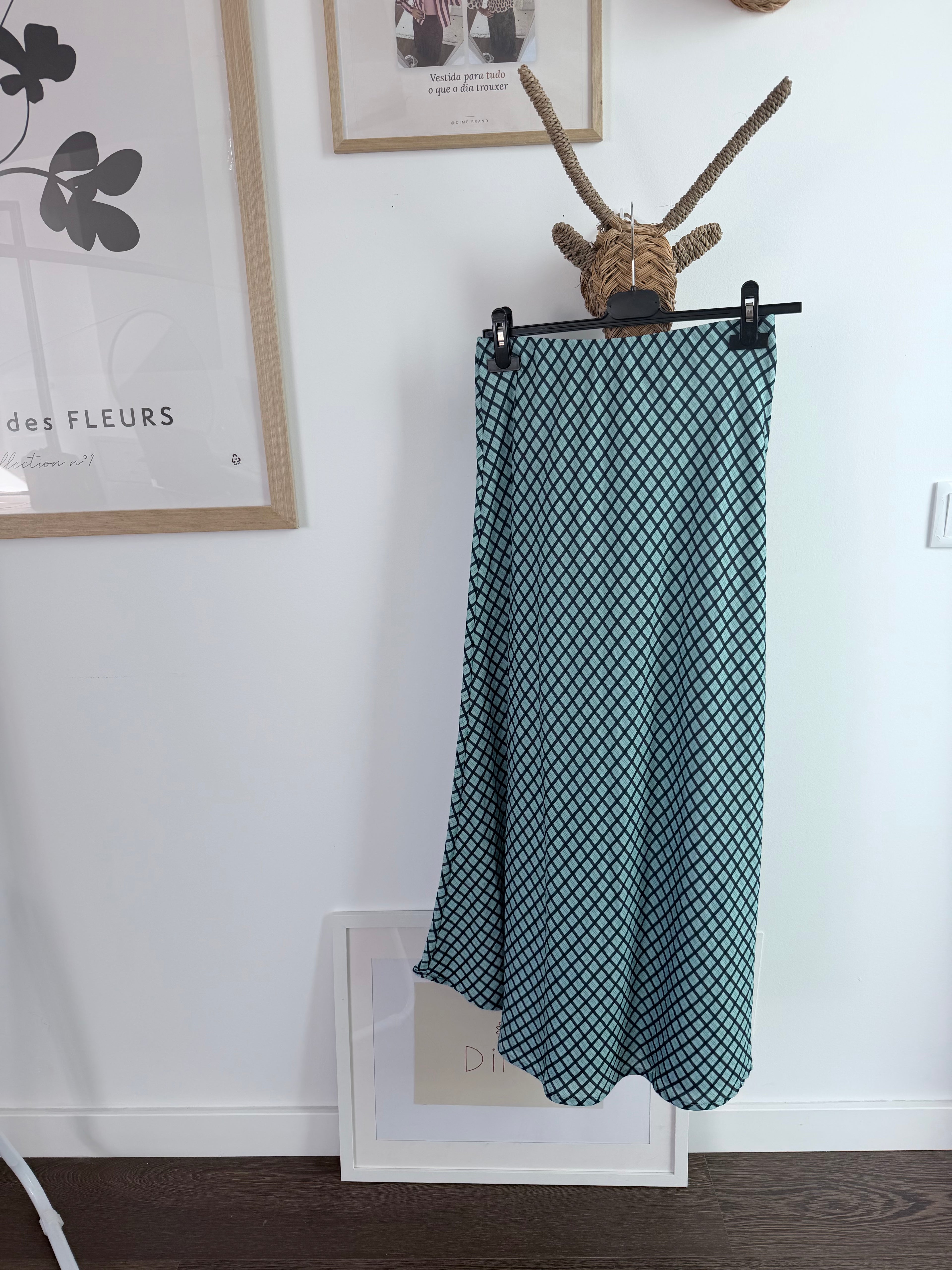 DiME – Conjunto Benedita, top e saia midi xadrez azul (foto 2)