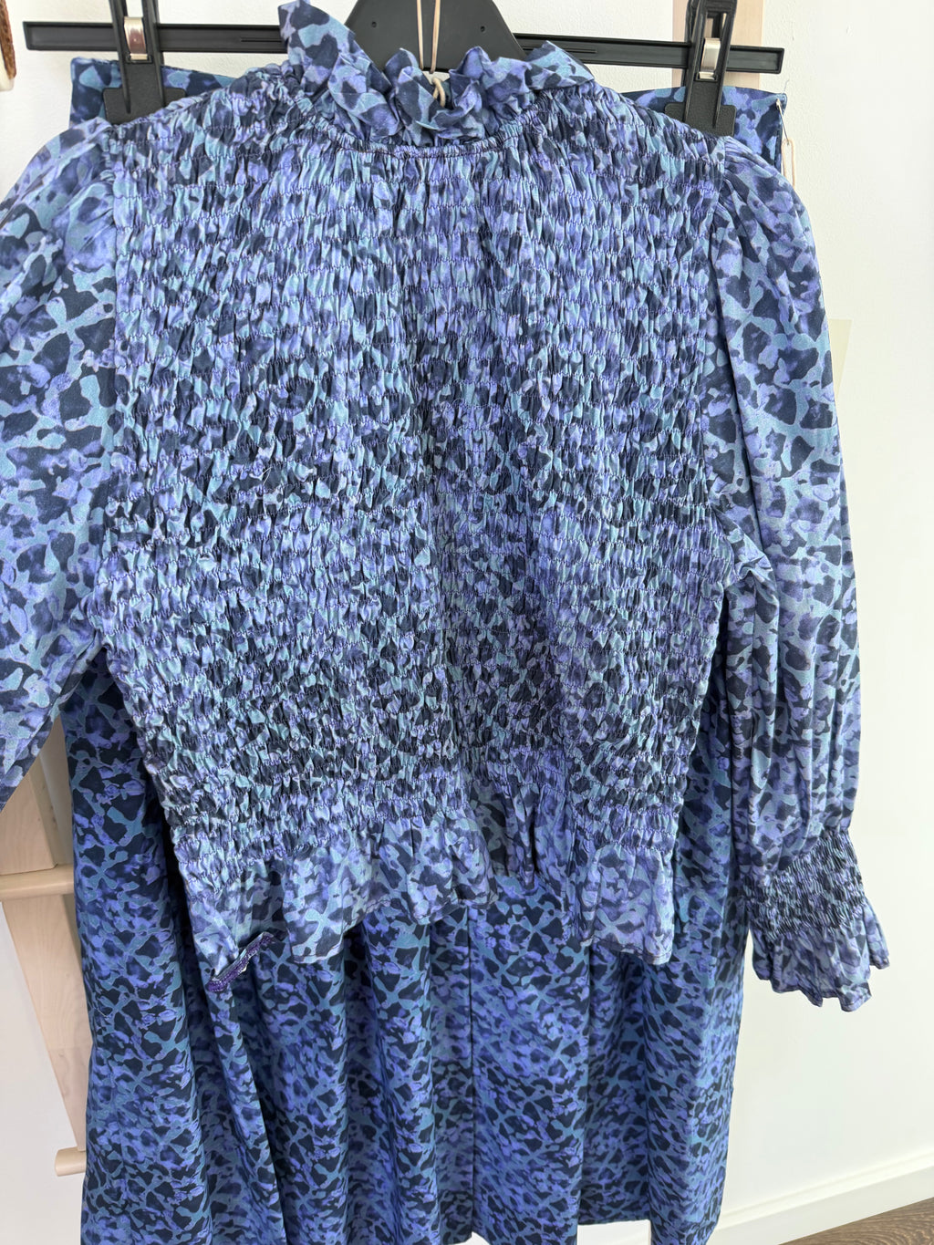 DiME – Conjunto Ágata, top smock e saia midi floral azul (foto 2)